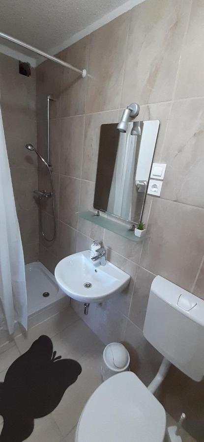 Apartmaji Mojca Krize Bagian luar foto