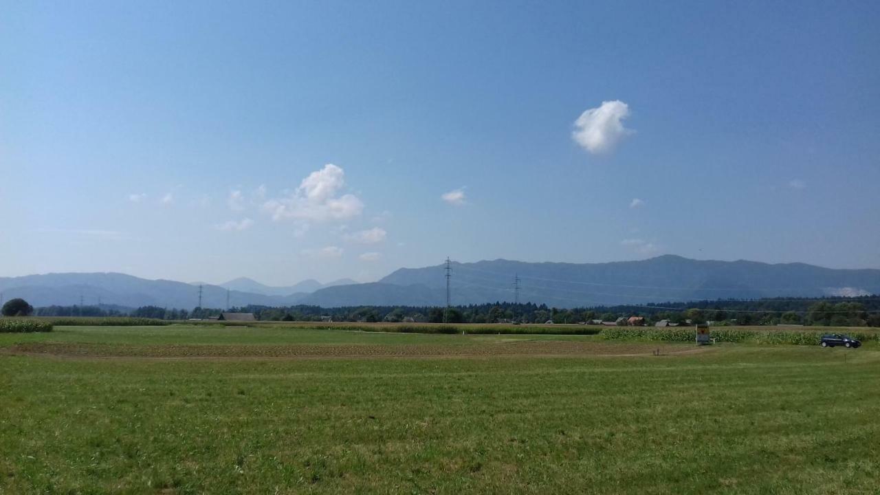 Apartmaji Mojca Krize Bagian luar foto